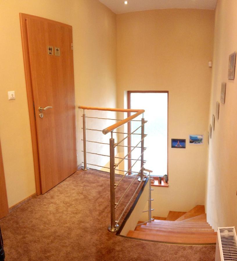 Lovely Apartment, Garden, Parking, Wifi, Netflix Praag Buitenkant foto